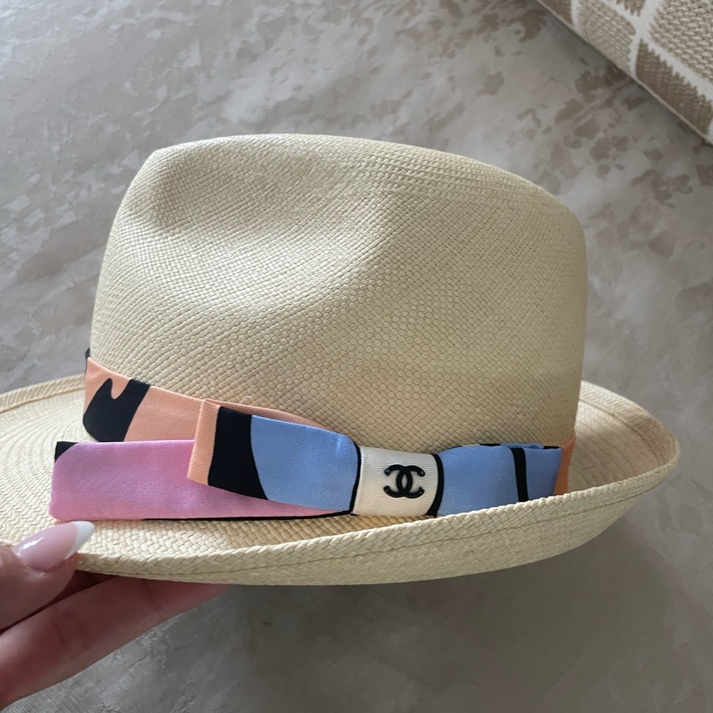 BRAND NEW! NEVER WORN IN BOX W PAPERS! CHANEL STRAW FEDORA 2022 SS COLLECTIONS